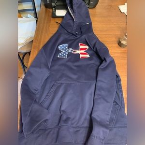 Under Armour hoodie men’s medium